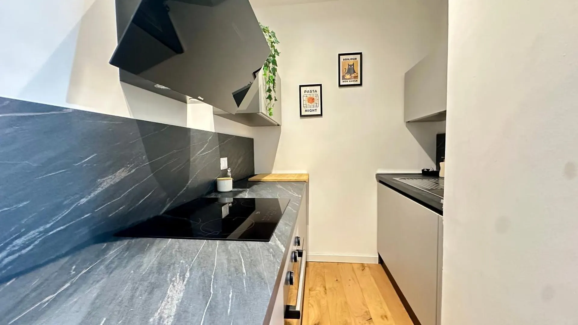 Luxury Peri Apartment Florens